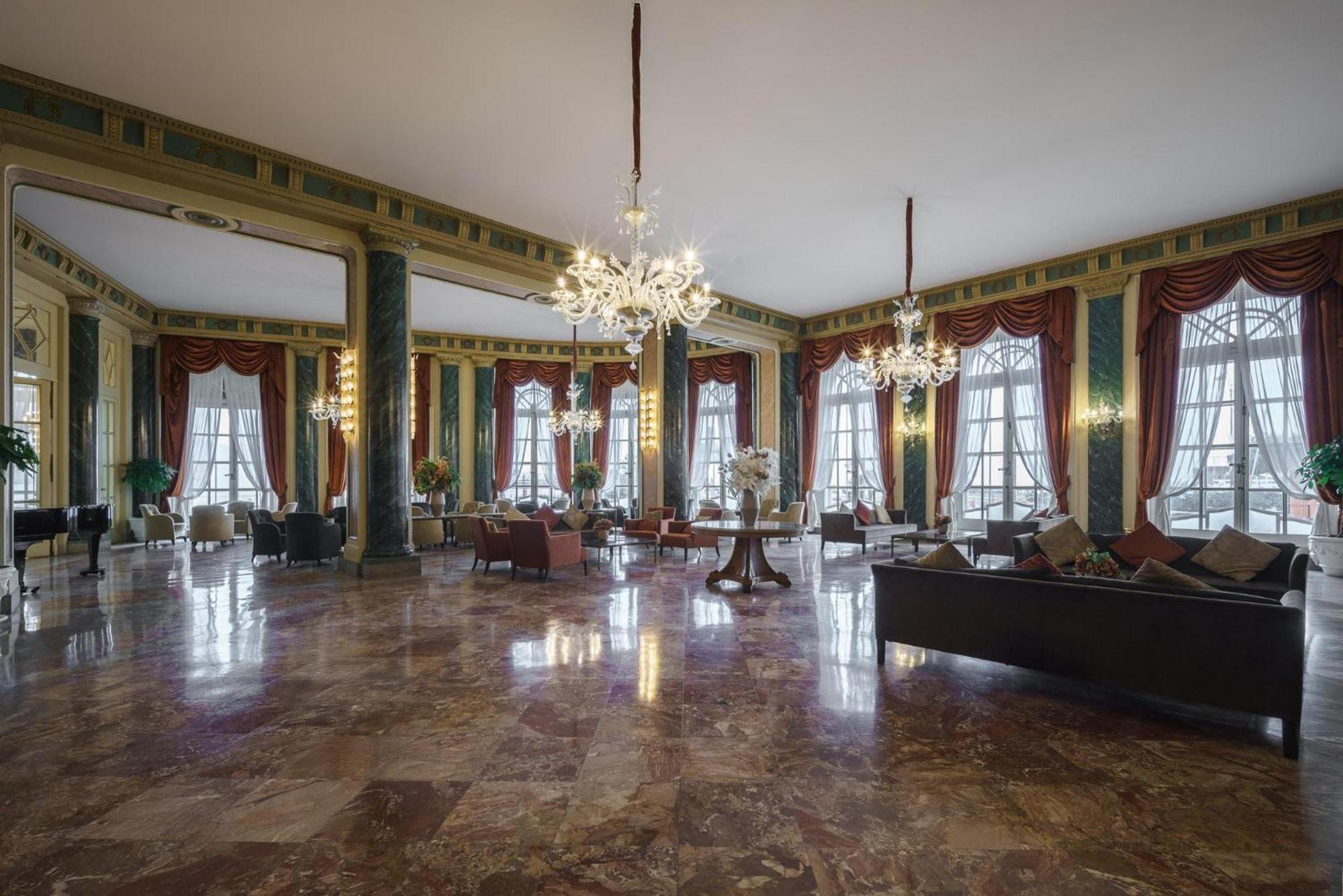Eurostars Hotel Excelsior Napoli Bagian luar foto