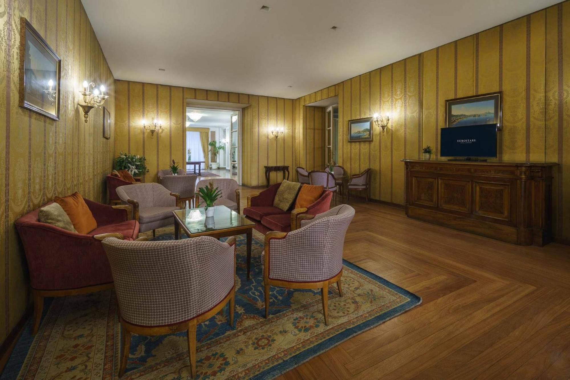 Eurostars Hotel Excelsior Napoli Bagian luar foto